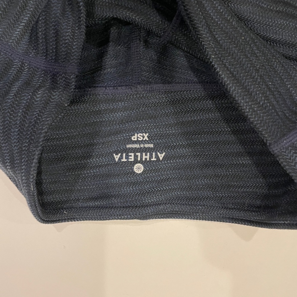 athleta heathered navy leggings - Picture 4 of 4
